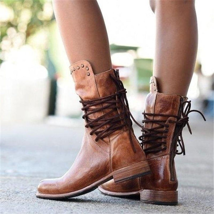 Simone | Bottines rétro mi-hautes avec lacets et clous