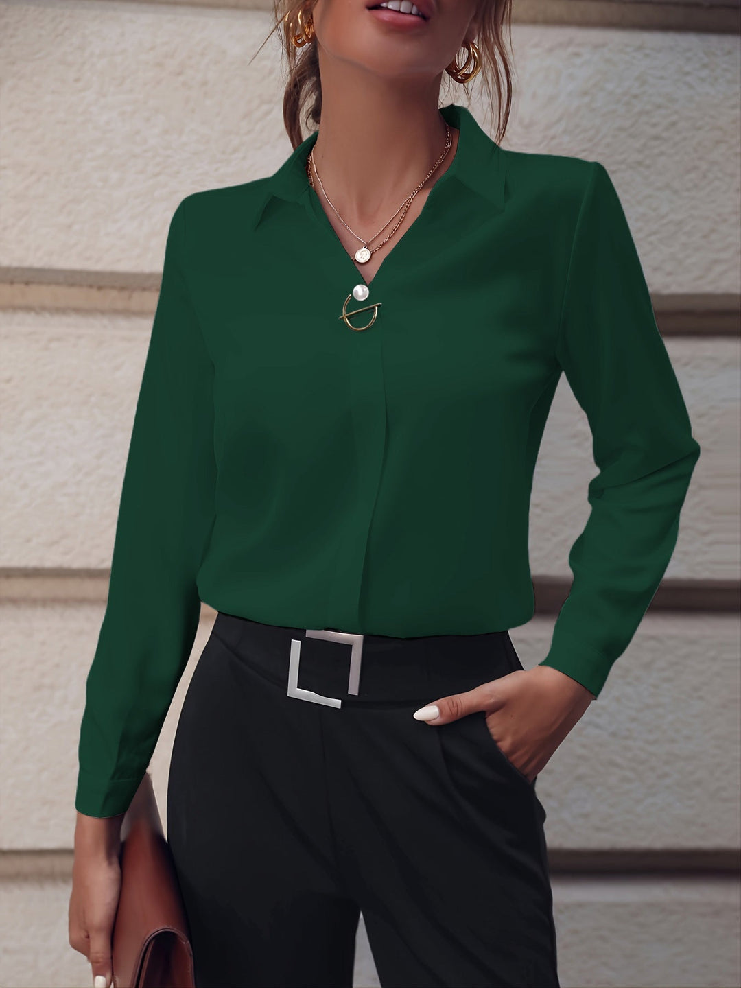 Martina | Blouse en Chiffon Élégante avec Décolleté en V et Boutons