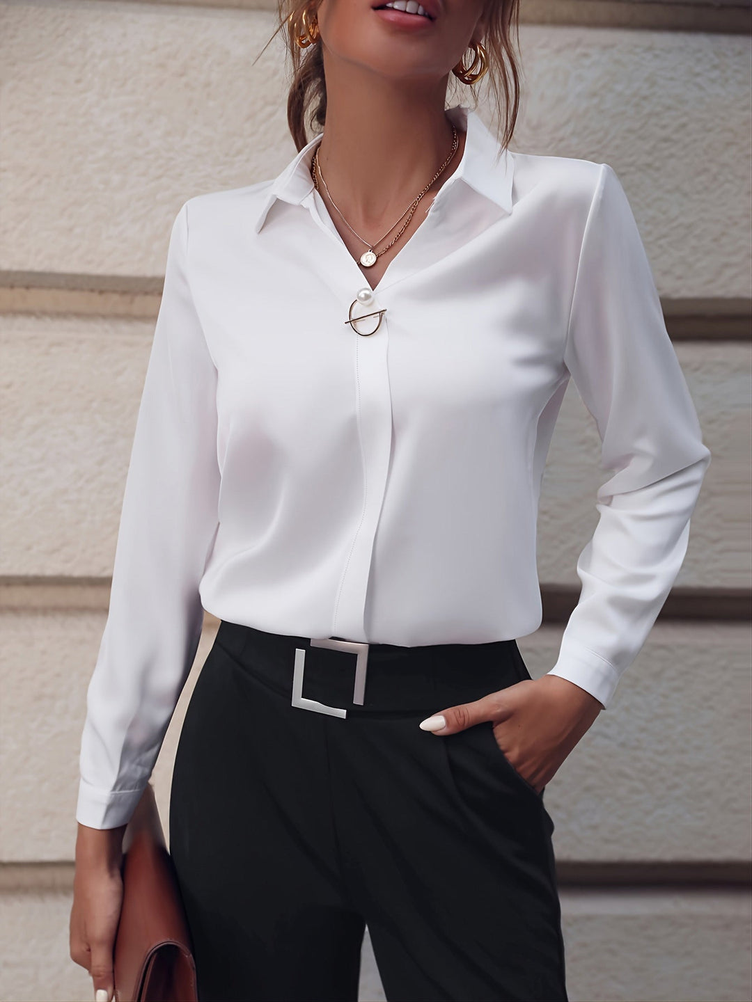 Martina | Blouse en Chiffon Élégante avec Décolleté en V et Boutons